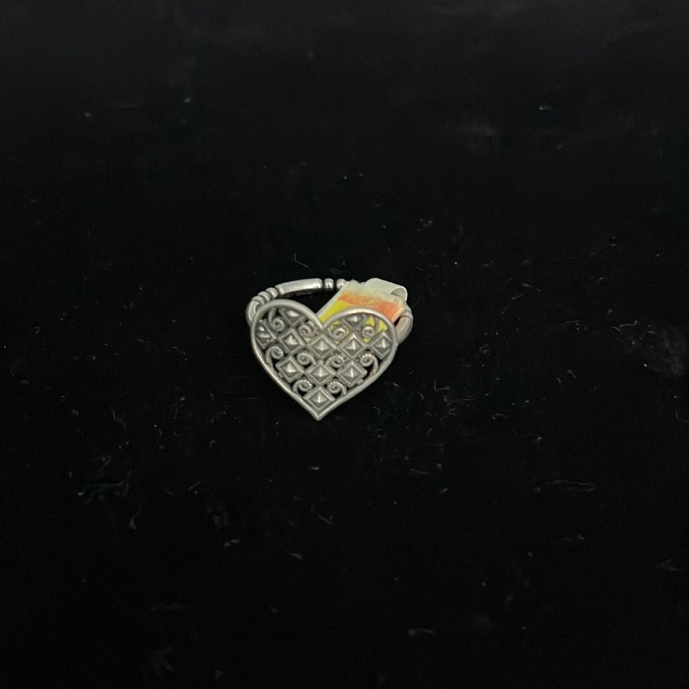 New Unique Cute Heart Rhodium Ring Size 8.